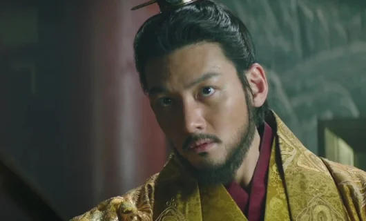 Дорама Королева У 3 серия