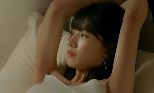 Дорама Объятия тёмной ночью 1 серия