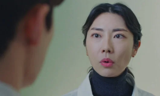 Дорама Режиссёр, который покупает мне ужин 5 серия