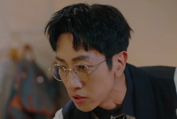 Кадр к 3 серии «Вечный дворецкий»