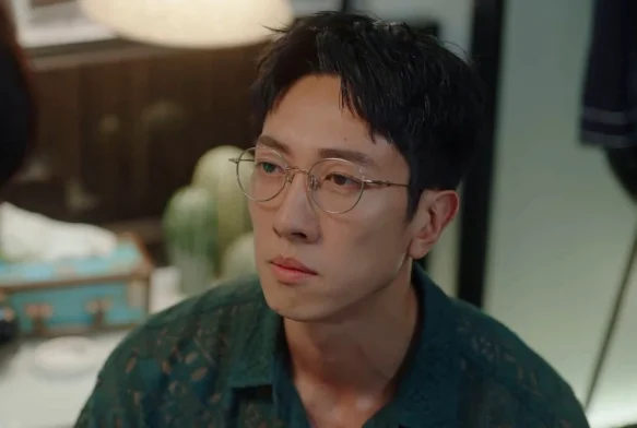 Кадр к 4 серии «Вечный дворецкий»