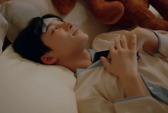 Кадр к 4 серии «Парень из соседнего мира»