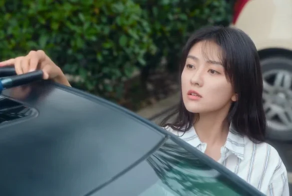 Кадр к 2 серии «Белое оливковое дерево»