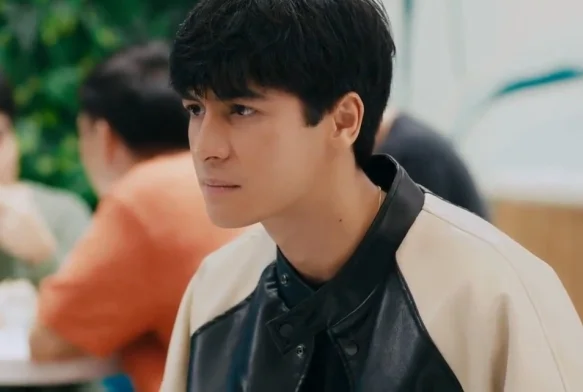 Кадр к 3 серии «Жемчужина класса Е»