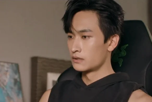 Кадр к 2 серии «Эксклюзивная любовь»