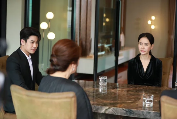 Кадр к 31 серии «Свет огненной росы»