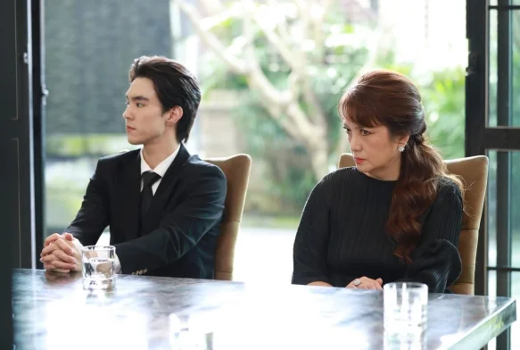 Кадр к 31 серии «Свет огненной росы»