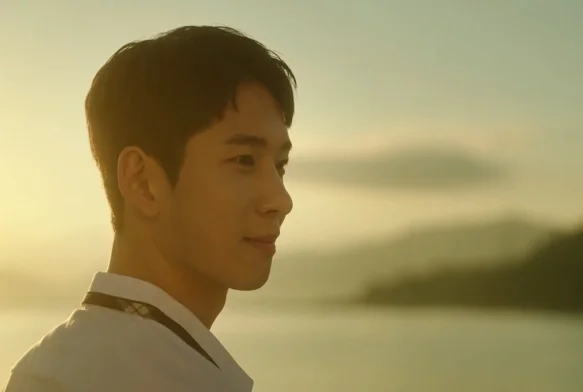 Кадр к 1 серии «Пятно на сердце»