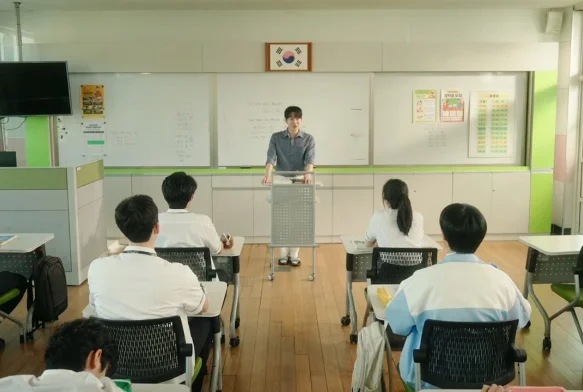 Кадр к 1 серии «Пятно на сердце»