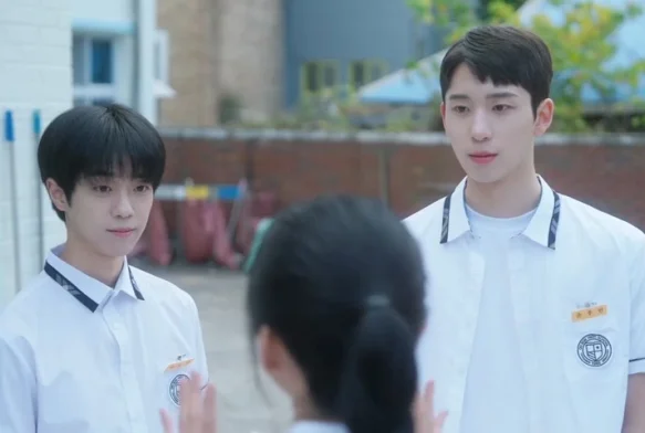 Кадр к 2 серии «Пятно на сердце»