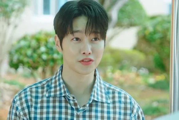 Кадр к 3 серии «Пятно на сердце»