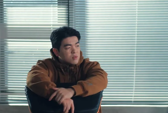 Кадр к 1 серии «ФК продан»