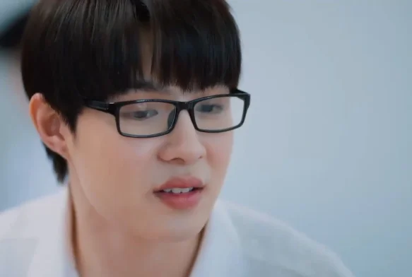 Кадр к 2 серии «Молочный флирт»