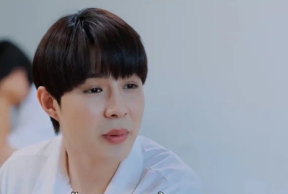 Кадр к 4 серии «Молочный флирт»