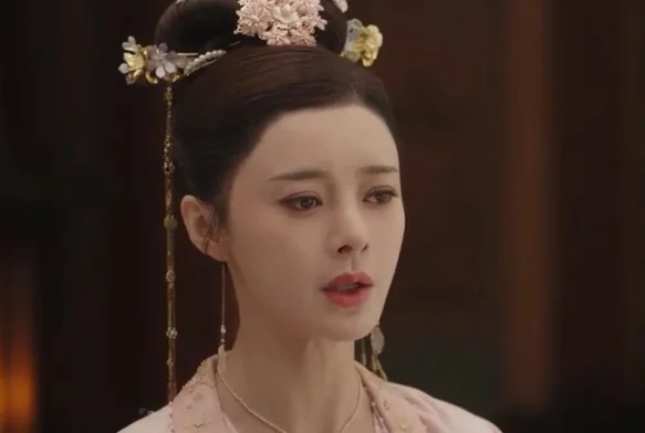 Кадр к 25 серии «Божественное древо»