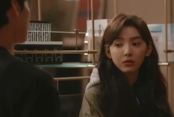 Кадр к 4 серии «Первый мороз»