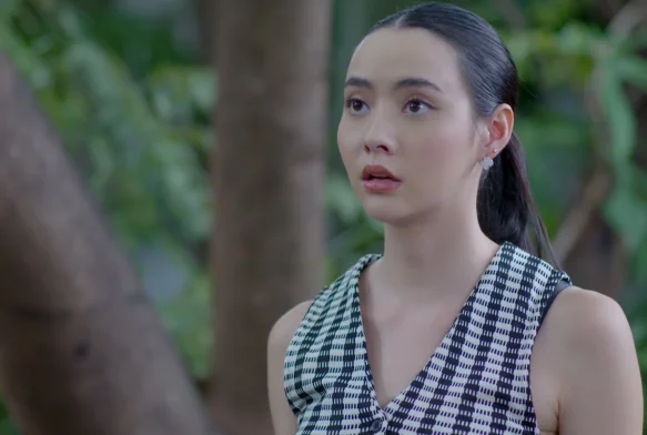 Кадр к 33 серии «Свет огненной росы»