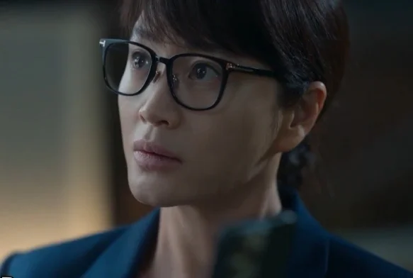 Кадр к 11 серии «Без маски»