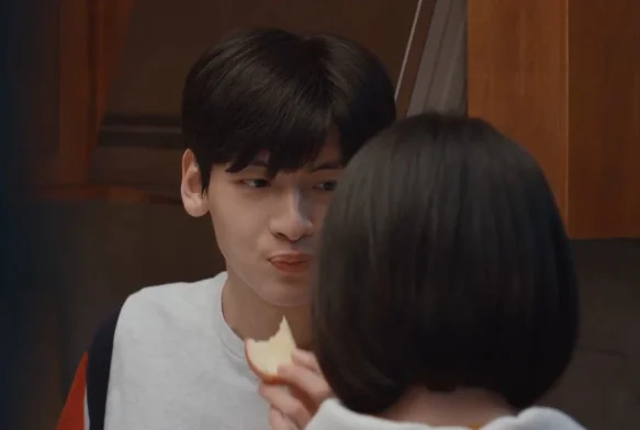 Кадр к 1 серии «Всегда дома»