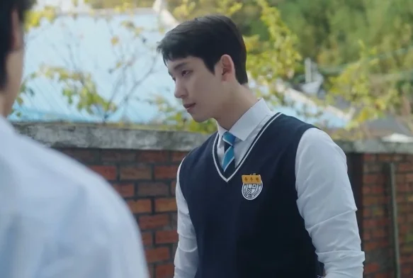 Кадр к 5 серии «Пятно на сердце»