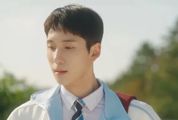 Кадр к 5 серии «Пятно на сердце»