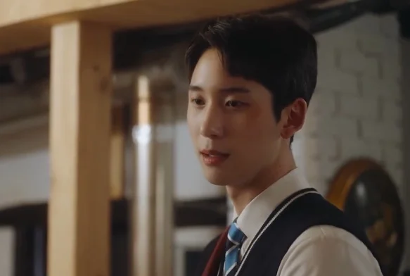 Кадр к 6 серии «Пятно на сердце»