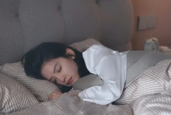 Кадр к 8 серии «Первый мороз»