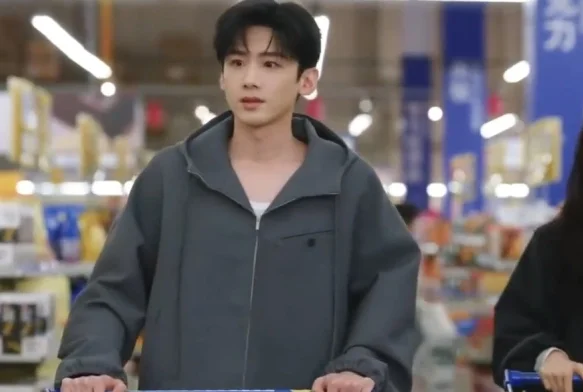 Кадр к 9 серии «Первый мороз»