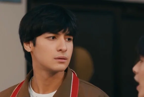 Кадр к 8 серии «Жемчужина класса Е»