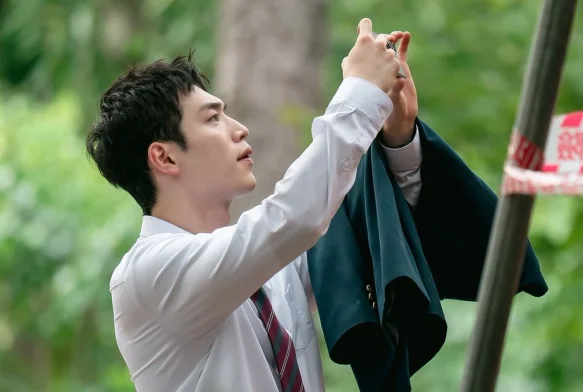 Кадр к 1 серии «Старшая школа под прикрытием»