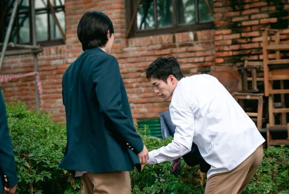 Кадр к 1 серии «Старшая школа под прикрытием»