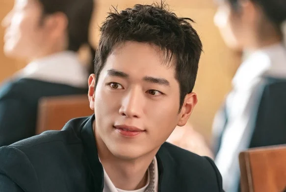 Кадр к 1 серии «Старшая школа под прикрытием»