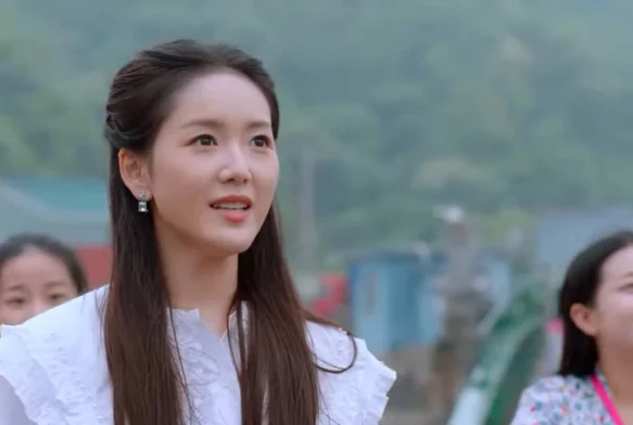 Кадр к 8 серии «Дождь любви»