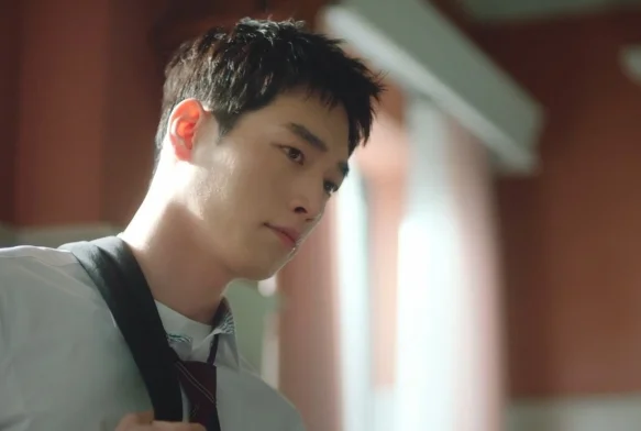 Кадр к 1 серии «Старшая школа под прикрытием»