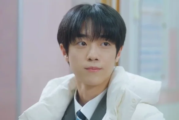 Кадр к 7 серии «Пятно на сердце»