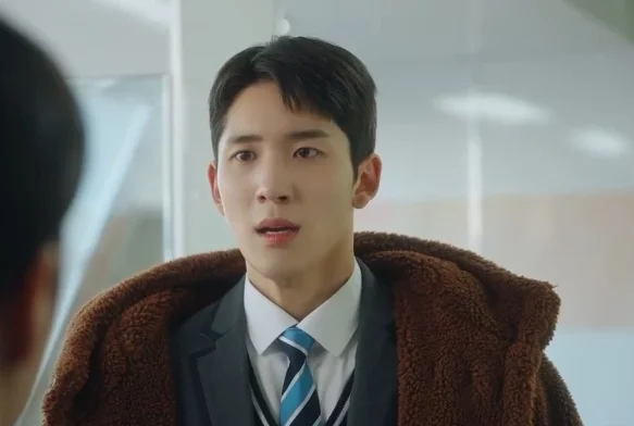 Кадр к 7 серии «Пятно на сердце»