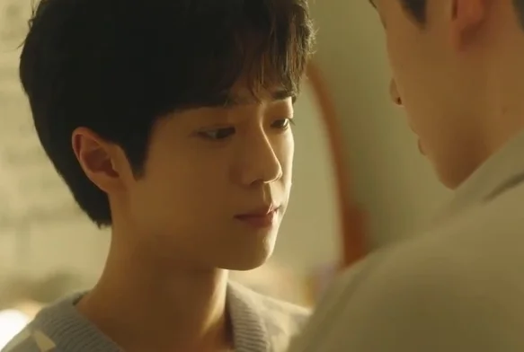 Кадр к 8 серии «Пятно на сердце»