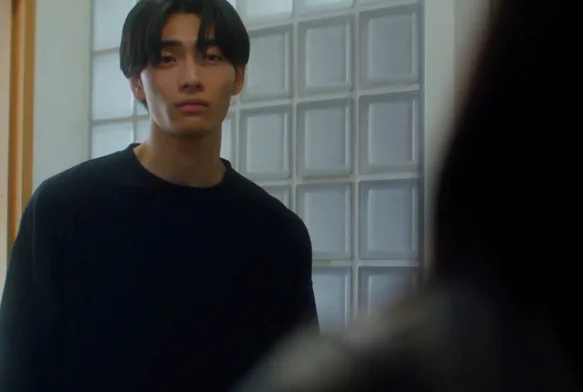 Кадр к 1 серии «Когда идёт дождь, льёт как из ведра»