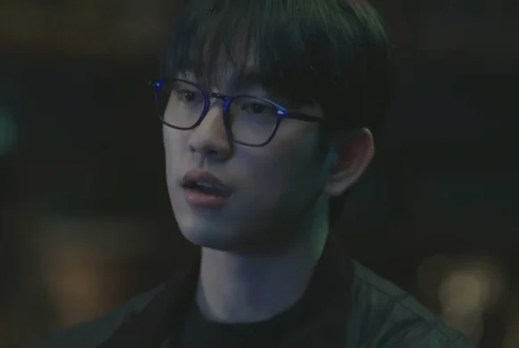 Кадр к 5 серии «Ведьма»