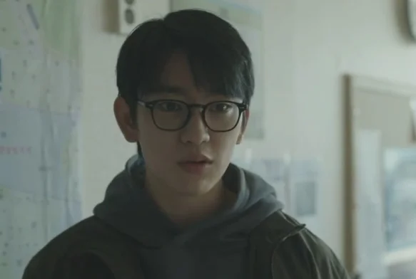 Кадр к 5 серии «Ведьма»