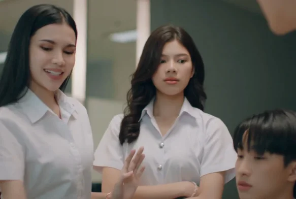 Кадр к 3 серии «Парень из соседнего мира»