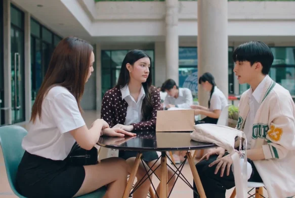 Кадр к 2 серии «Парень из соседнего мира»