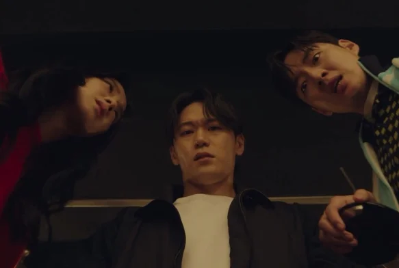 Кадр к 4 серии «Ньютопия»