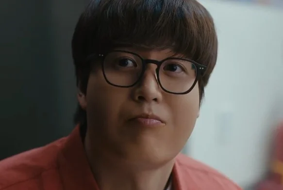 Кадр к 2 серии «Мотель Калифорния»