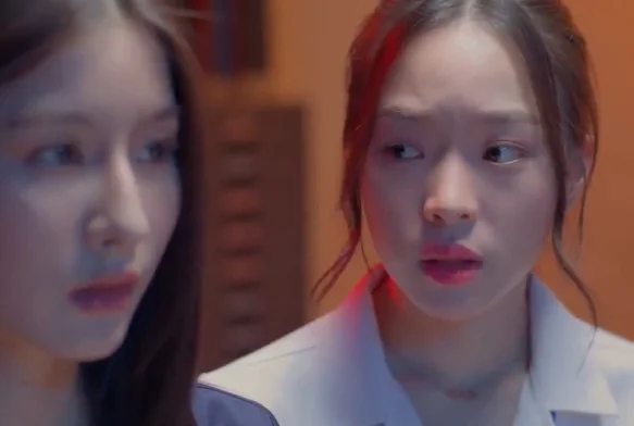 Кадр к 5 серии «Обратно со мной»