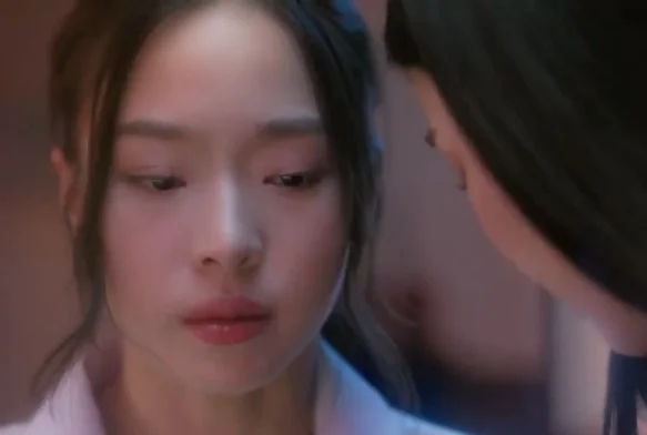 Кадр к 5 серии «Обратно со мной»