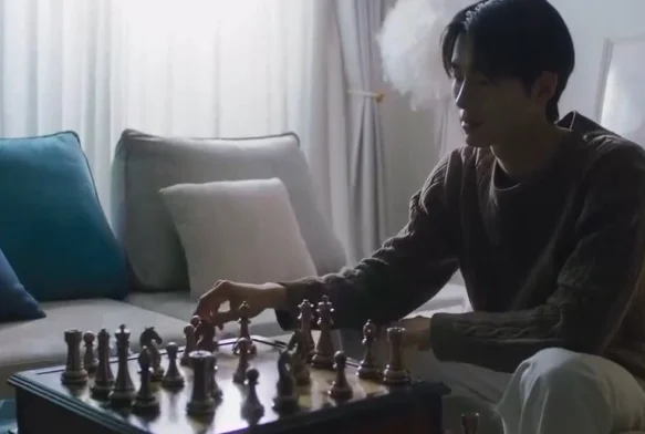 Кадр к 4 серии «Тайные отношения»