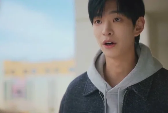 Кадр к 4 серии «Тайные отношения»