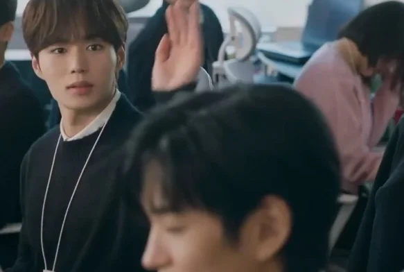 Кадр к 4 серии «Тайные отношения»