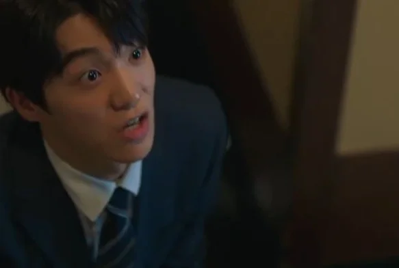 Кадр к 4 серии «Тайные отношения»